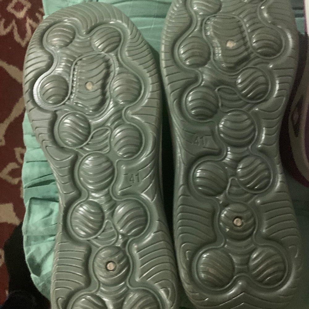 Skechers slip ons